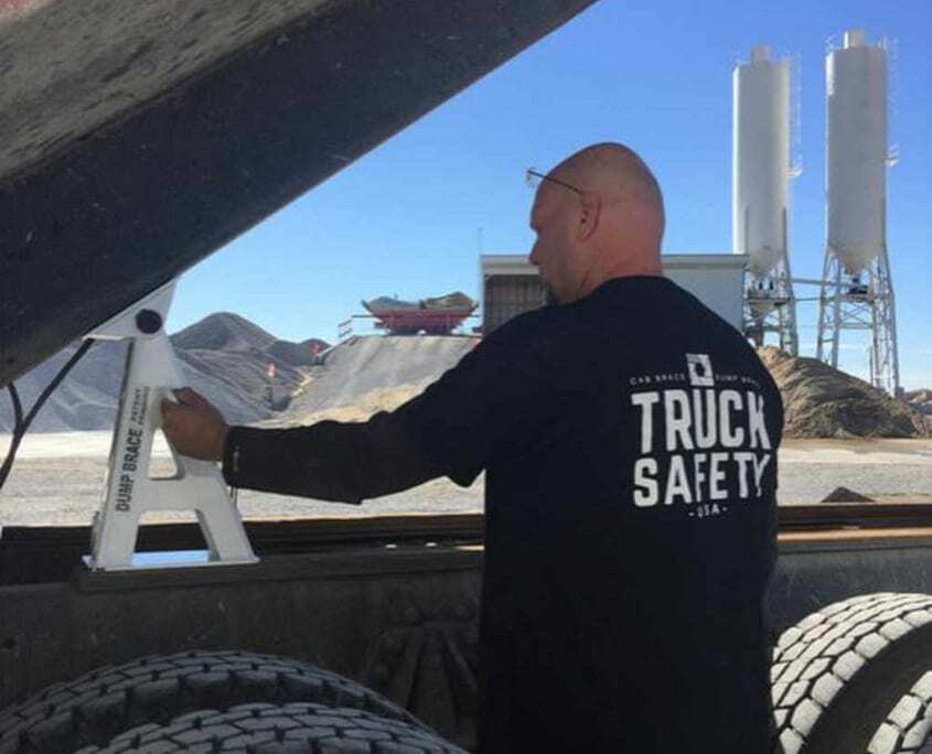 Super Duty Dump Brace® Part No. DB-3.5SD - Bracing up a dump bed