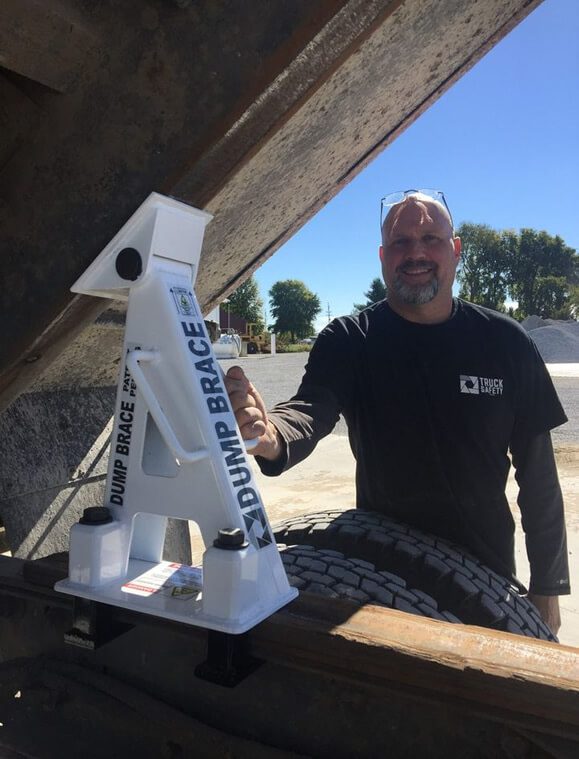 Standard Dump Brace with Person